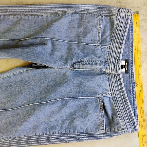 Escada Y2K Cropped Jeans Womens 38 US 6/8 Blue Pintuck Retro Medium Wash - Picture 16 of 16